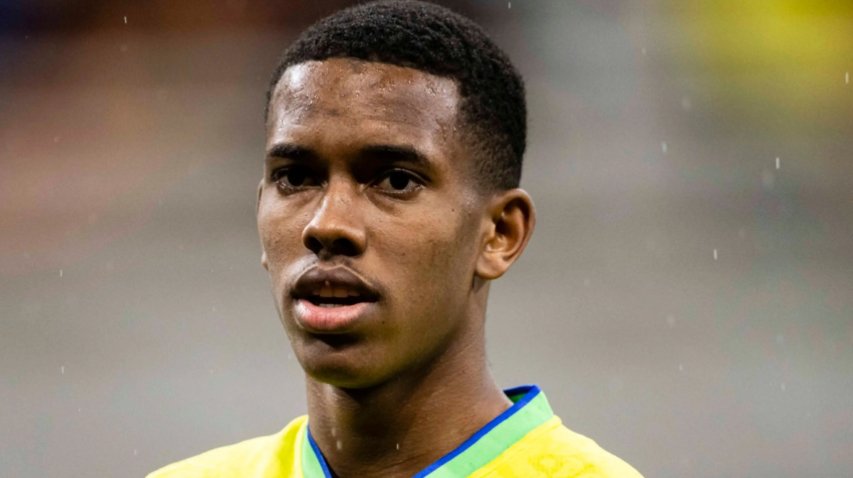 Chelsea agree terms with Brazilian winger